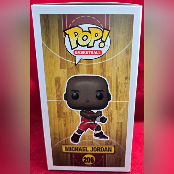 Michael Jordan funko # 206 (nib) With Pop Protector - Picture 6 of 7